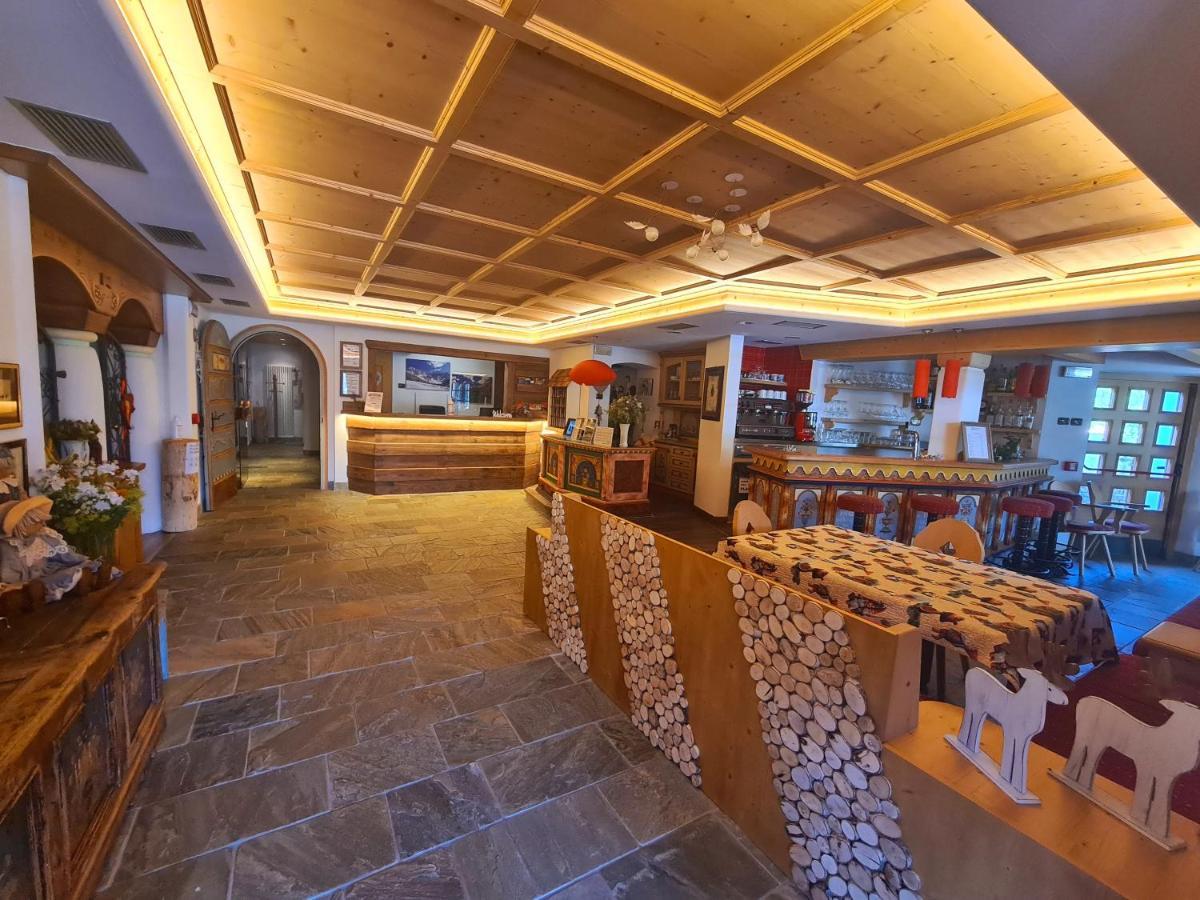 Hotel Piedibosco Moena Exterior photo
